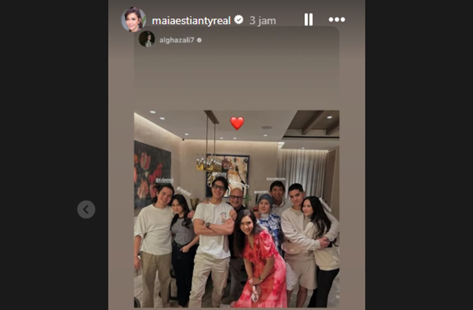 Maia Estianty Pamer Kedekatan Bareng Anak-anak dan Suami Instagram]