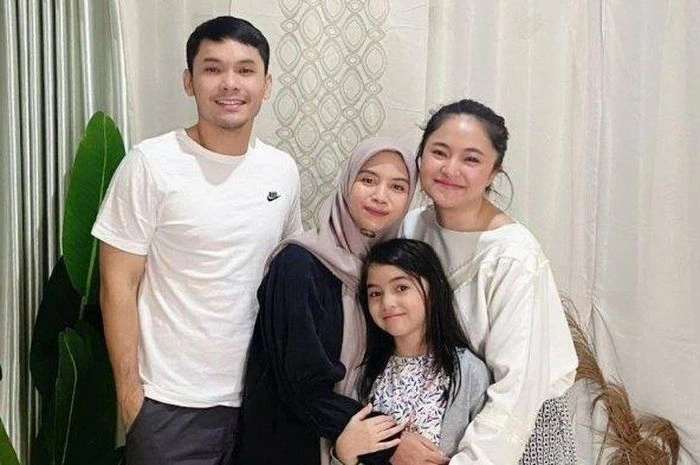 Marshanda, Sienna, Ben Kasyafani dan Istri. (Instagram)