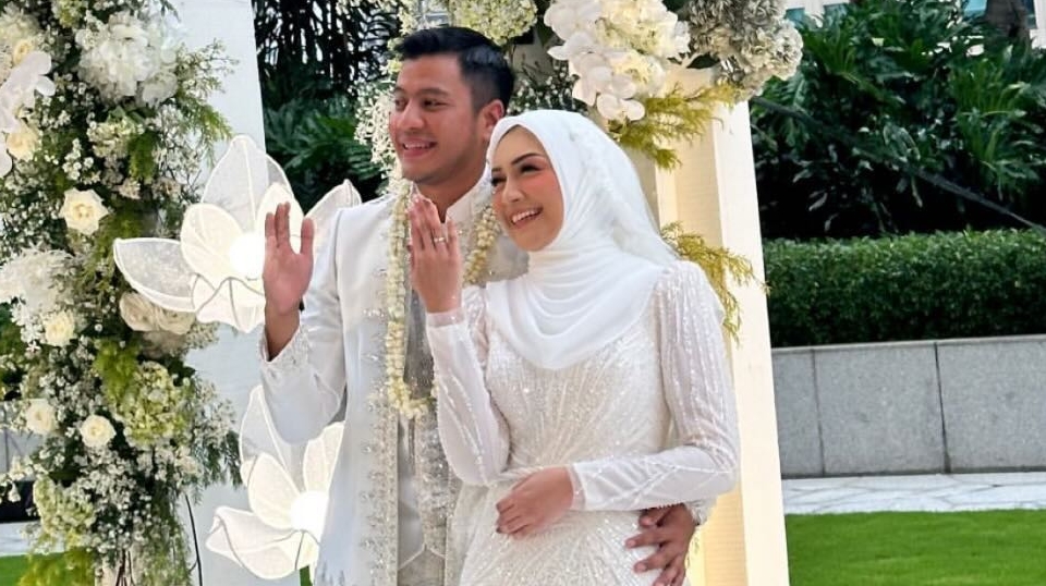 Melody Prima Lepas Status Janda, Ilham Prawira Beri Mas Kawin Perhiasan 25 Gram