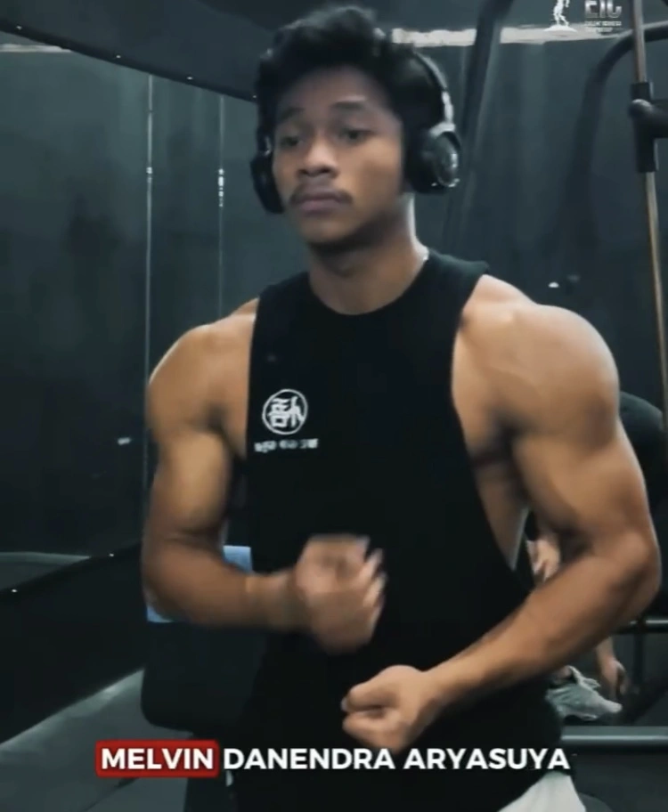 Melvin Danendra Saat Berada Di Gym [Instagram]