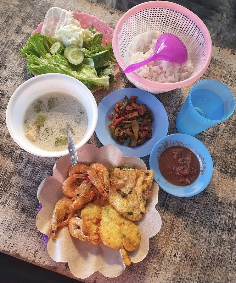 Menu Sederhana Di Kantin Ibu Tatang [Instagram]