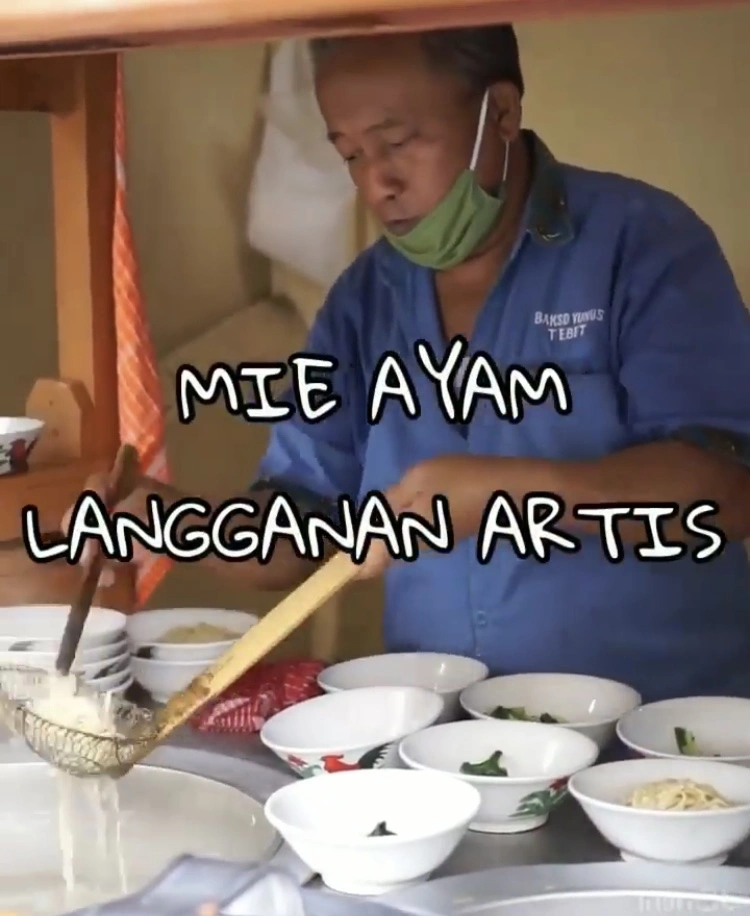 Mie Ayam Bakso Yunus Langganan Artis