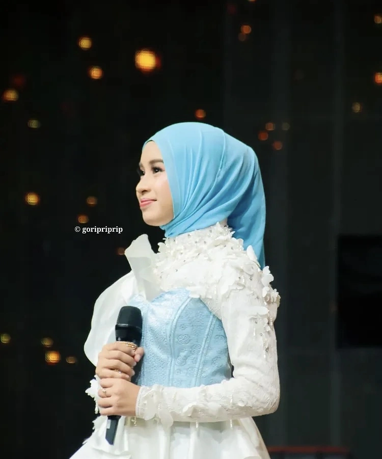 Mila Saat Di Panggung Da7 Indosiar [Instagram]