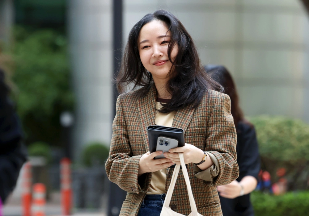 Min Hee Jin mengomentari keputusan NewJeans kembali ke ADOR. [Newsis]