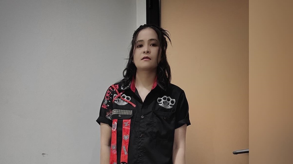 5 Potret Transformasi Mitha The Virgin Kini Tampil Cantik Berambut Panjang