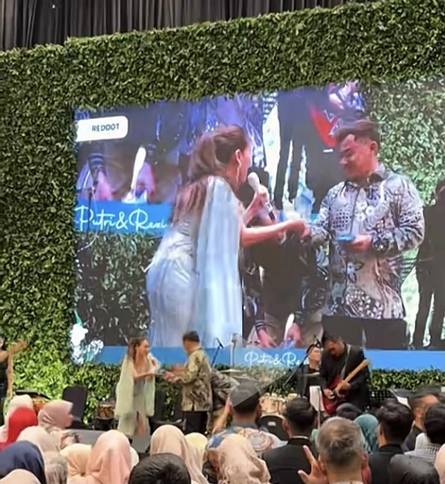 Momen Ayu Ting Ting Disawer 2 [Tiktok]