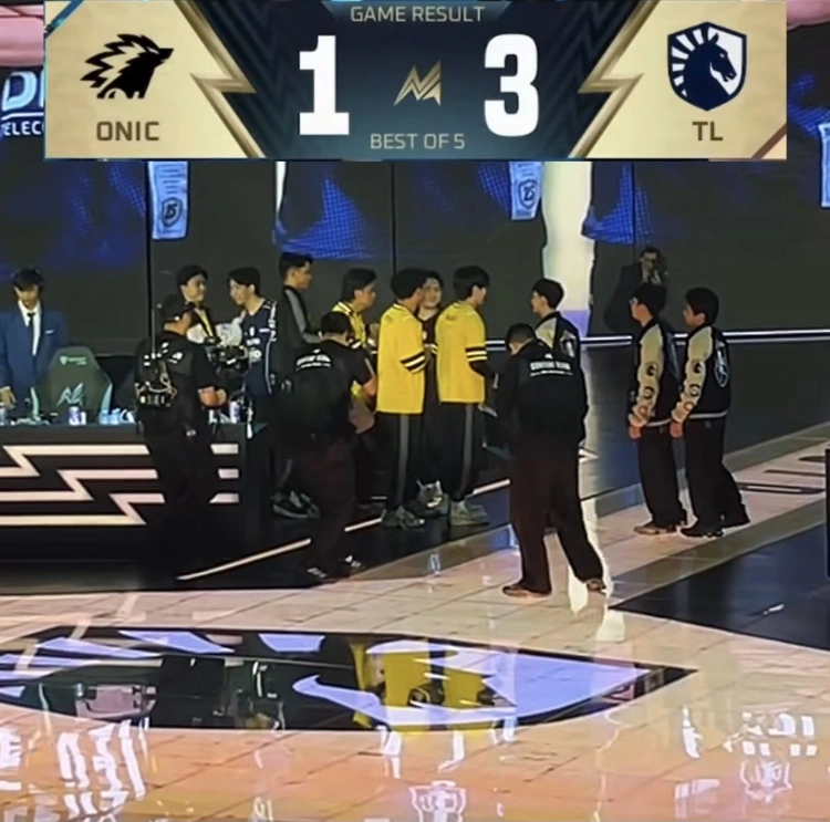 Momen Onic Turun Panggung Karena Kalah Dari TLPH dalam M7 MLBB 2026 [Instagram]