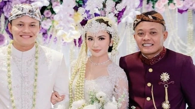 Momen Sule Di Pernikahan Rizky Febian Dan Mahalini Instagram