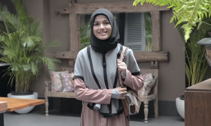 Nadya Almira [Youtube]