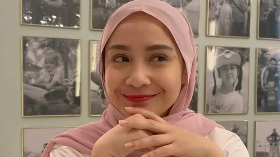 Outfit Nagita Slavina Kondangan Sentuh Rp180 Juta, Netizen Kaget Sabuknya Seharga Motor Matik