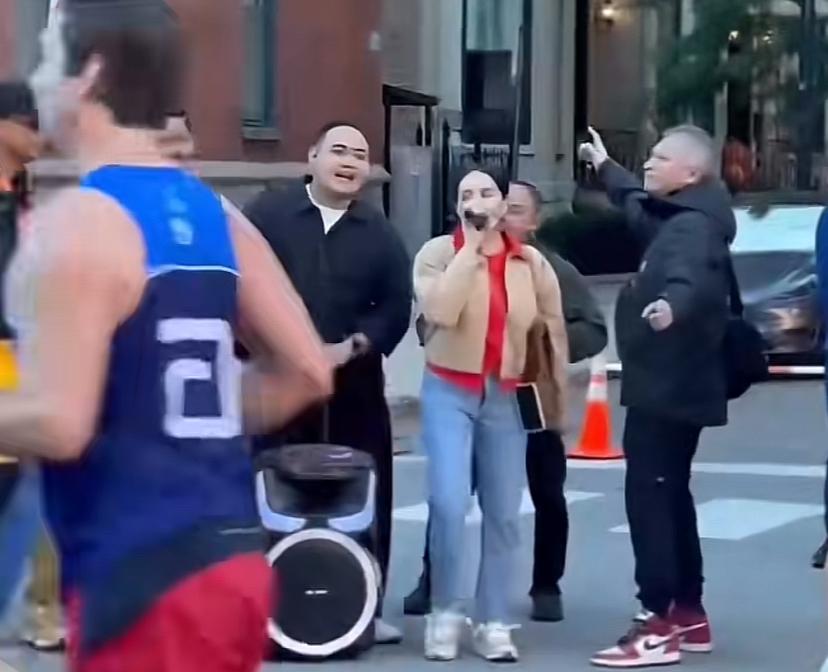 Nagita Dangdutan Bersama Rekannya Di Chicago Marathon Tiktok