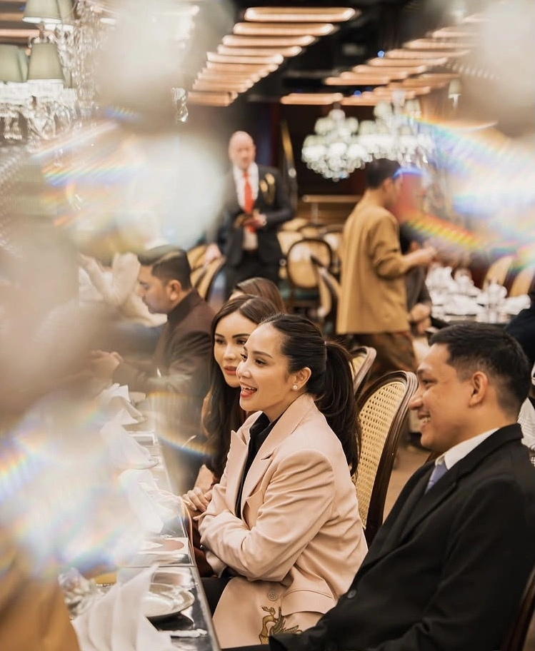 Nagita Slavina Saat Pembukaan Le Nusa London [Instagram]