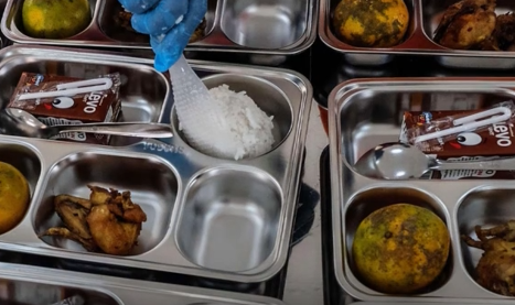 Viral Isu Nampan Makanan Bergizi Gratis Haram Mengandung Minyak Babi, Kok Bisa?