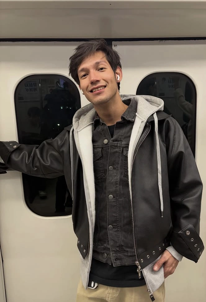 Naufal Samudra Dalam Kereta Di Korea Selatan [Instagram]