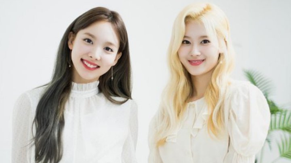 Nayeon Klarifikasi Dikira Lebih Pilih Acara Young K DAY6 Ketimbang Sana TWICE