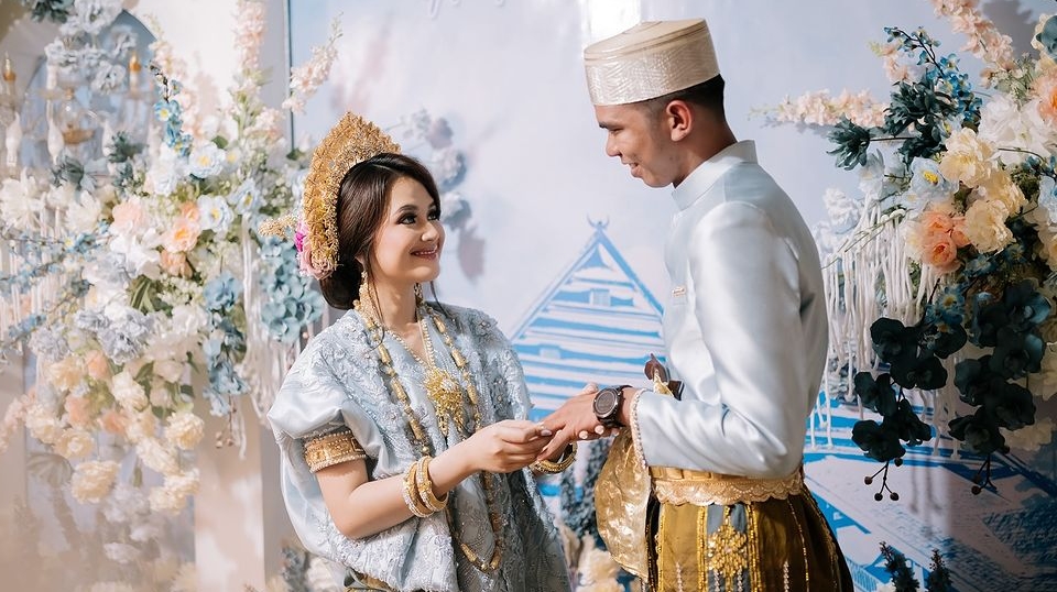 Nia Rose Dapat Uang Panai 1,5 M dan Perusahaan yang Sudah Disiapkan Suami Sejak Lama