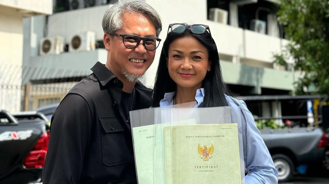 Jabatan Baru Ernest Cokelat Suami Nirina Zubir di 2025: Ketua RT!
