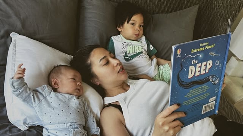 Nikita Willy Ungkap Alasan Lebih Perhatikan Issa Meski Baru Lahirkan Anak Kedua