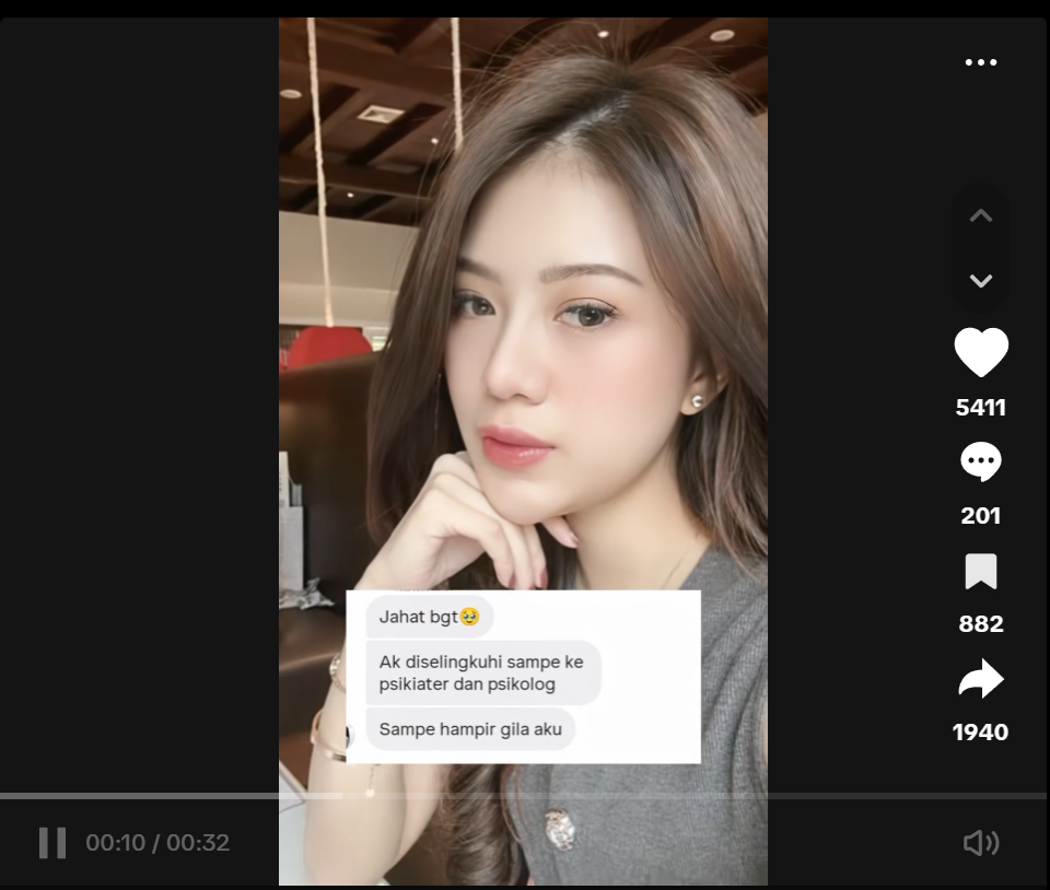 Nonik Ayu ngaku nyaris gila