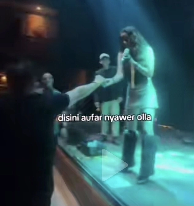 Olla Ramlan Disawer Mantan Suami 1