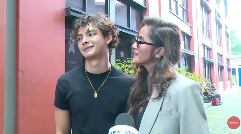 Olla Ramlan Mengaku Penyakit Gerd Sembuh Usai Pacari Tristan [sumber: Youtube Insert Live]