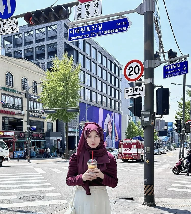 Outfit Hijab Putri Desebel 3 (Instagram)