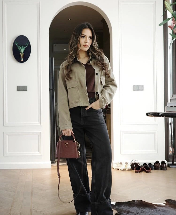 Outfit Raisa 4 (Instagram)