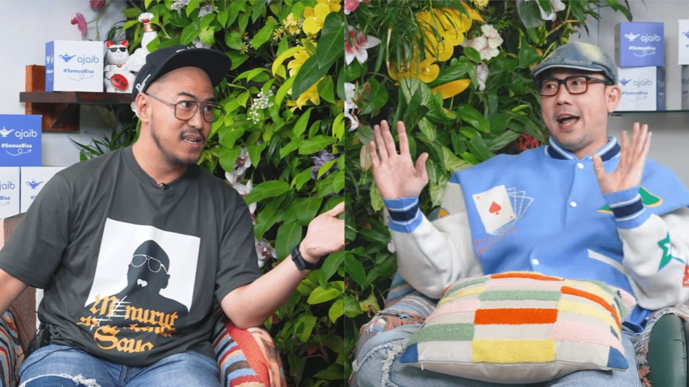 Pandji Pragiwaksono saat hadir di podcast Denny Sumargo. [YouTube]