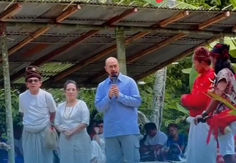 Pandji saat di Toraja menjalani hukum adat. (TikTok)