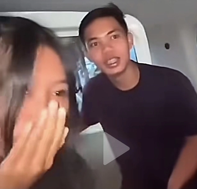 Para Mahasiswa Yang Sewa Ambulans Untuk Hindari Macet 2 (Tiktok)