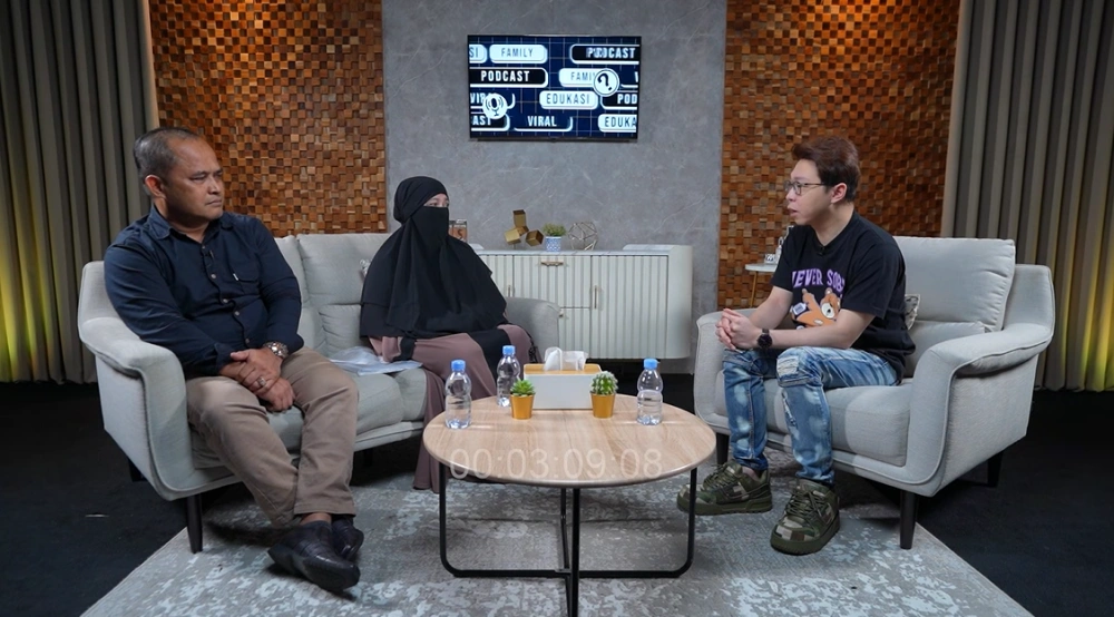 Pengakuan Mengejutkan Wanita Korban Ustaz Jebolan Tv Di Podcast Dr Richard Lee [Sumber: Youtube]