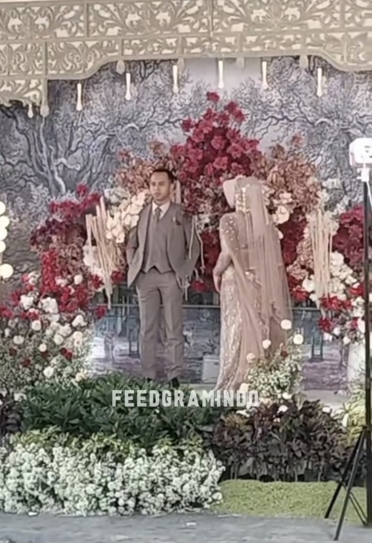 Pengantin Yang Hampir Menangis Saat Tenda Dibongkar Paksa (Instagram)