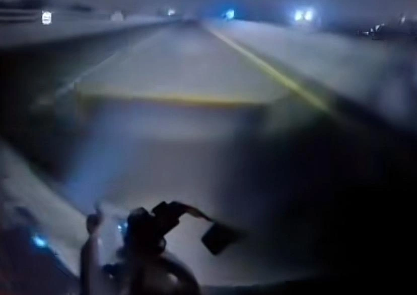 Pengendara Motor Ngebut Di Jalan Flyover Kopo