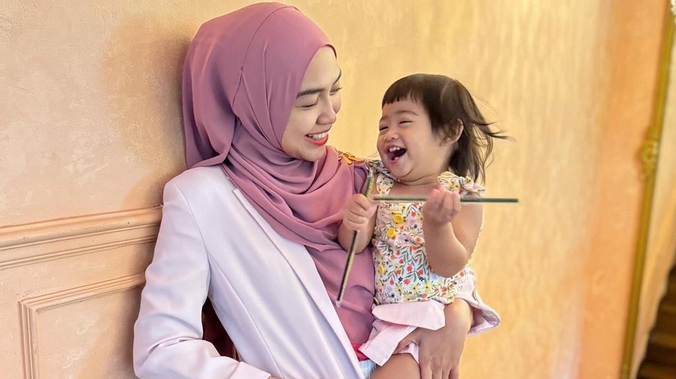 Begini Cara Ria Ricis Terapkan Pola Asuh Tegas untuk Kebiasaan Tidur Moana
