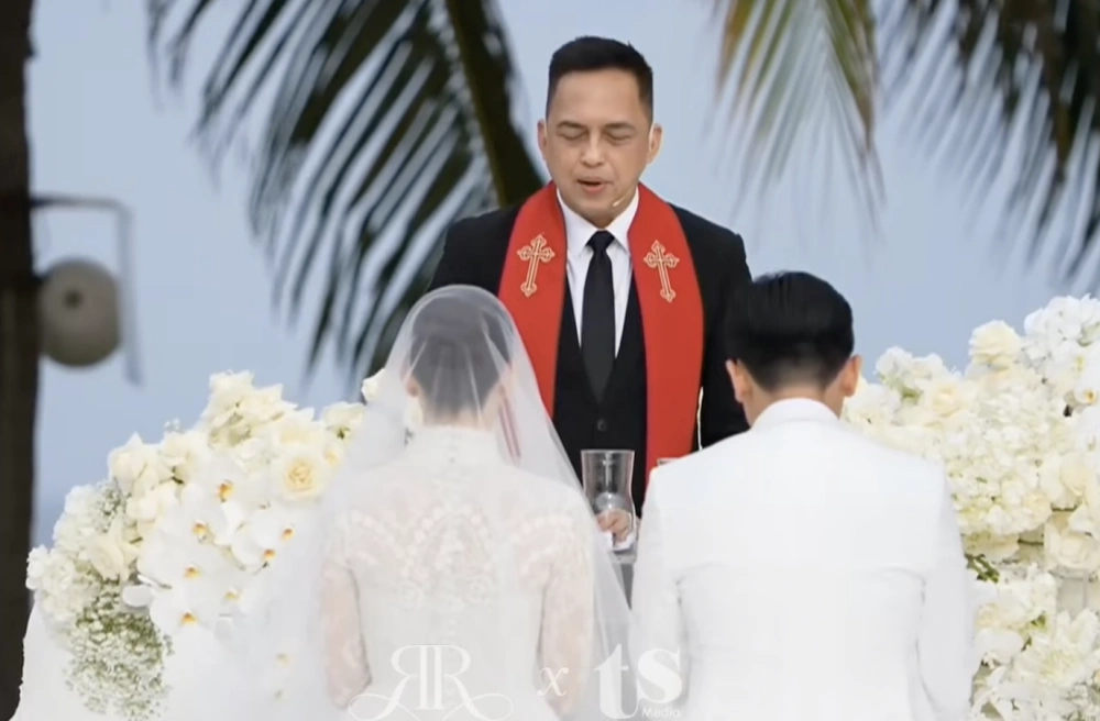 Pernikahan Ranty Maria dan Rayn Wijaya [YouTube/TS Media]