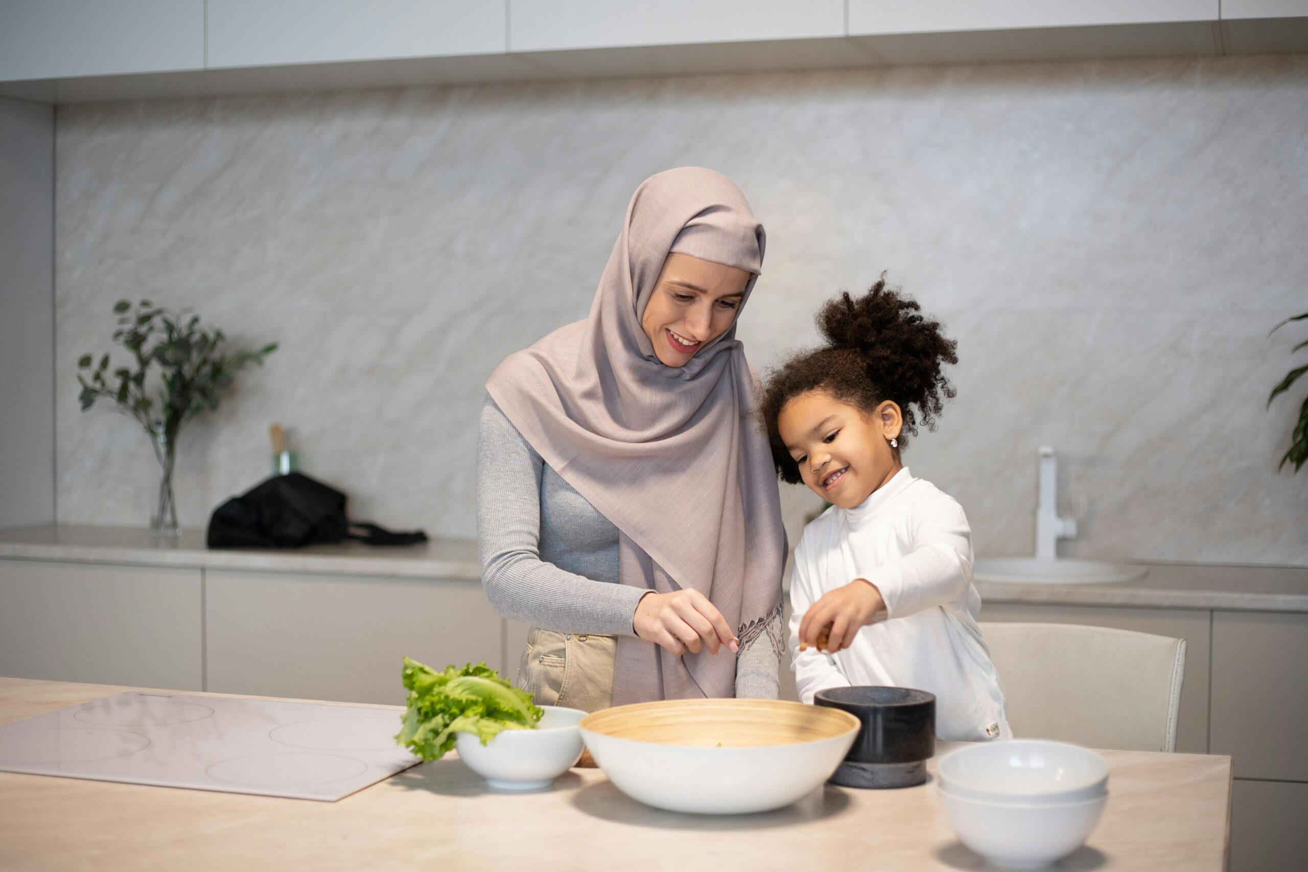 7 Tips Ajarkan Anak Puasa Ramadan