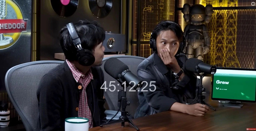 Podcast Indra Frimawan Dan Fajar Sadboy [Sumber: Instagram Gosip Danu]