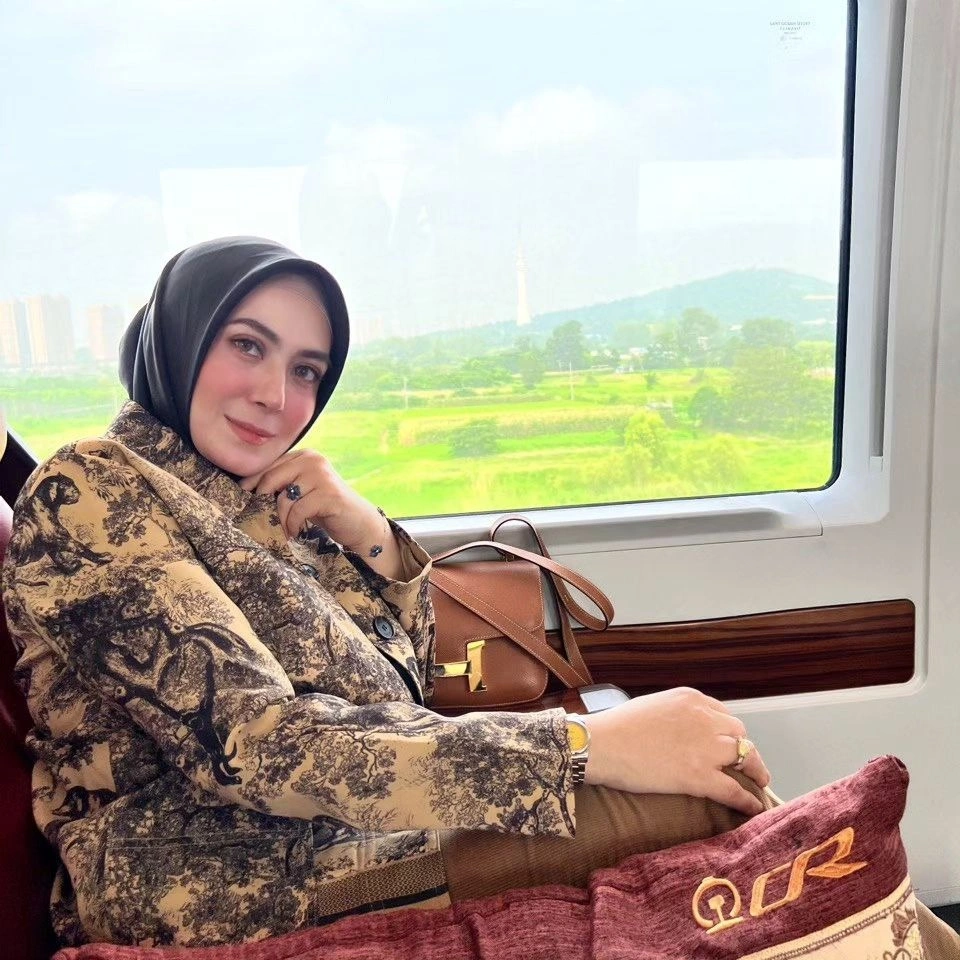 Potret Pengusaha Asal Malaysia Vie Shantie Instagram