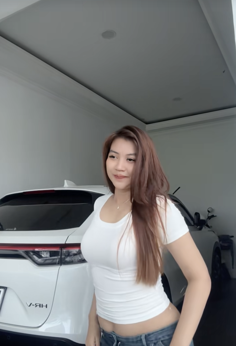 Puput Numita Stepmom. [TikTok]