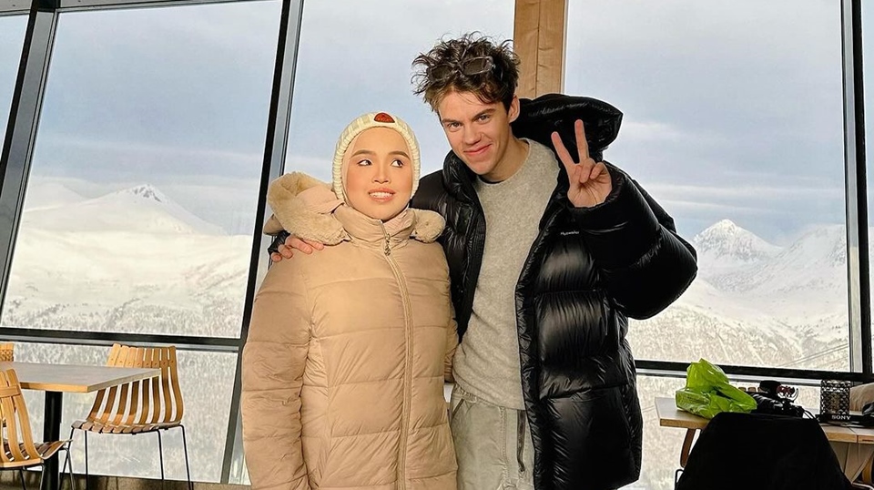 Putri Ariani Ajari Peder Elias Ngomong Medok Auto Dipanggil Mas