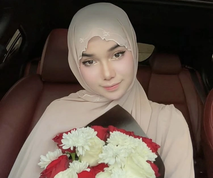 Putri Desebel (Instagram)