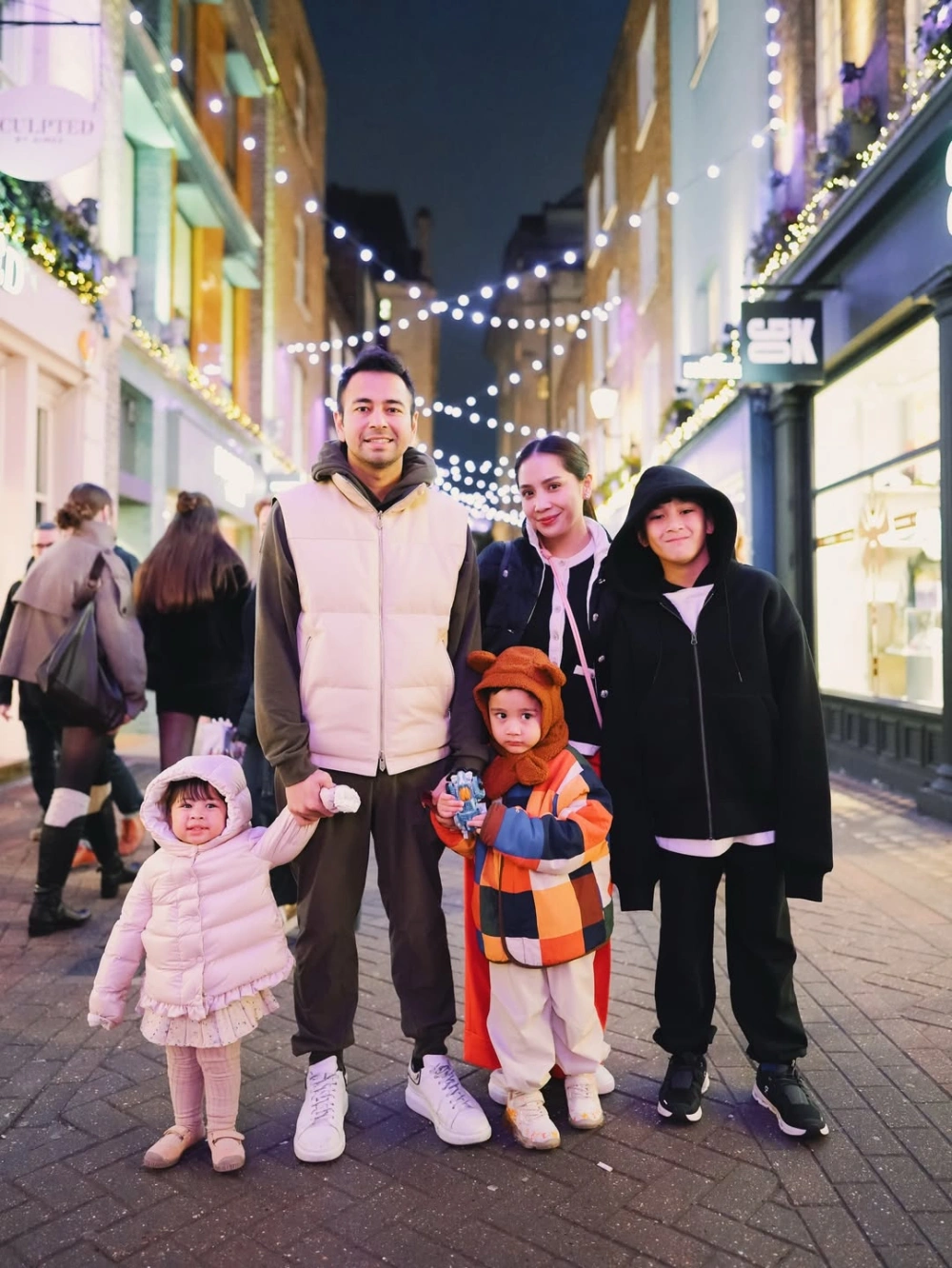 Raffi Ahmad Dan Keluarga Liburan Ke London [Sumber: Instagram]