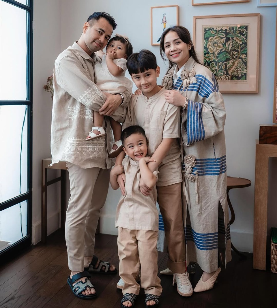 Selebriti Yang Punya Anak Adopsi - Raffi Ahmad dan Nagita Slavina [Instagram]