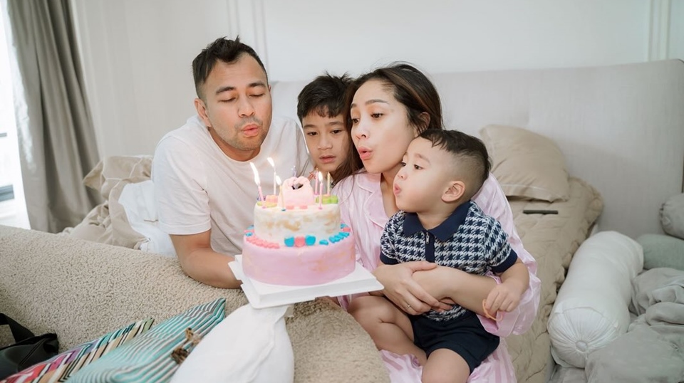 Rayyanza Auto Protes Usai Rafathar Ngotot Minta Adik Lagi