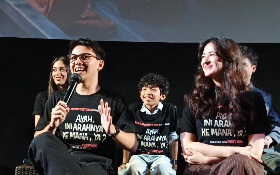 Rey Bong dan Mawar de Jongh juga bermain dalma film ini. [Indopop/Raka]