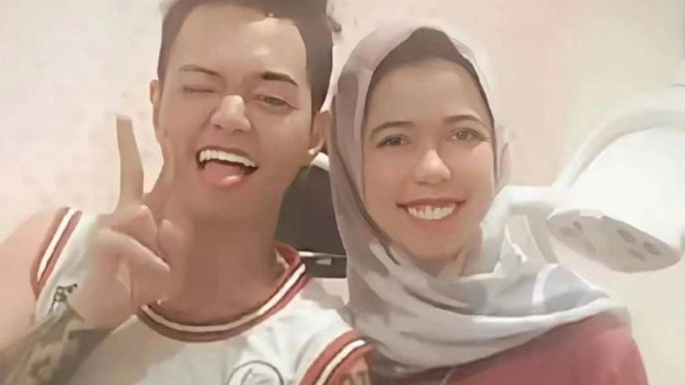 Foto Dokter Kamelia dan Reza Arap yang beredar di media sosial. [TikTok]