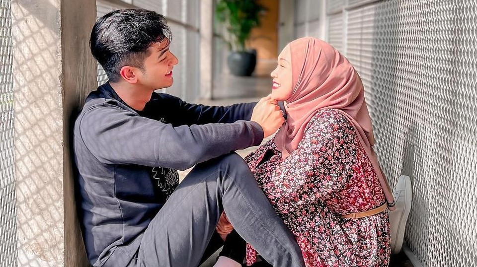 Seperti Ria Ricis dan Teuku Ryan, Psikolog Ungkap 'Bahaya' Suami-Istri Beda Penghasilan