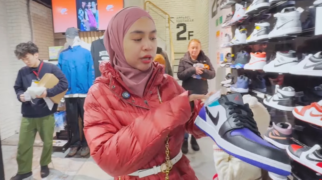 Konten Kreator Pak Win Puji Pemakaman Babe Cabita, Sindir Ria Ricis Kontenkan Suasana Duka?