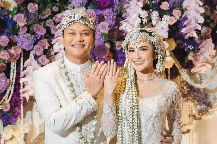 Rizky Febian Dan Mahalini [Sumber: Instagram Rizkyfbian]