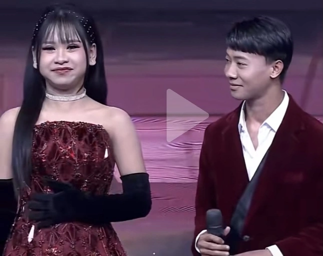 Robi Dan April Dalam Konser Romantis Da7 Indosiar [Tiktok]